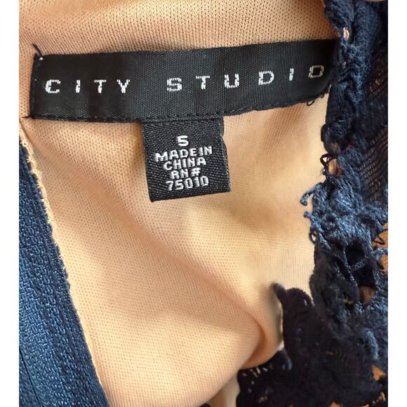 City Studio Fit & Flare Mini Dress Juniors 5 Blue Lace Sleeveless Coquette Party - Picture 4 of 10